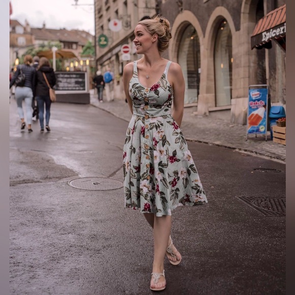 Hell Bunny Nicole Holly Leaf 50s Swing Dress Black main image 1